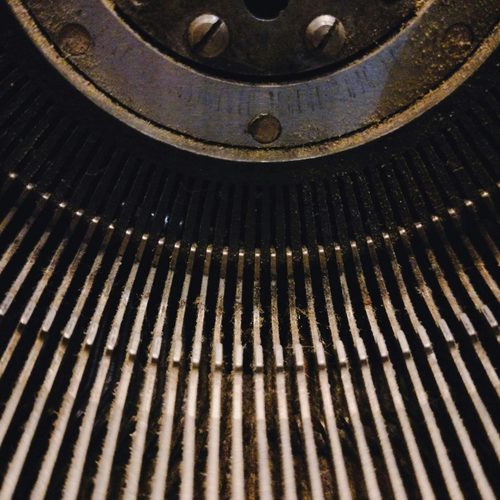 Typewriter platen and comb